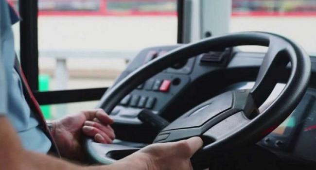 رحلة حافلة تونس – جربة : السائق في حالة سكر ويهرب عند تفطن الركاب إليه !